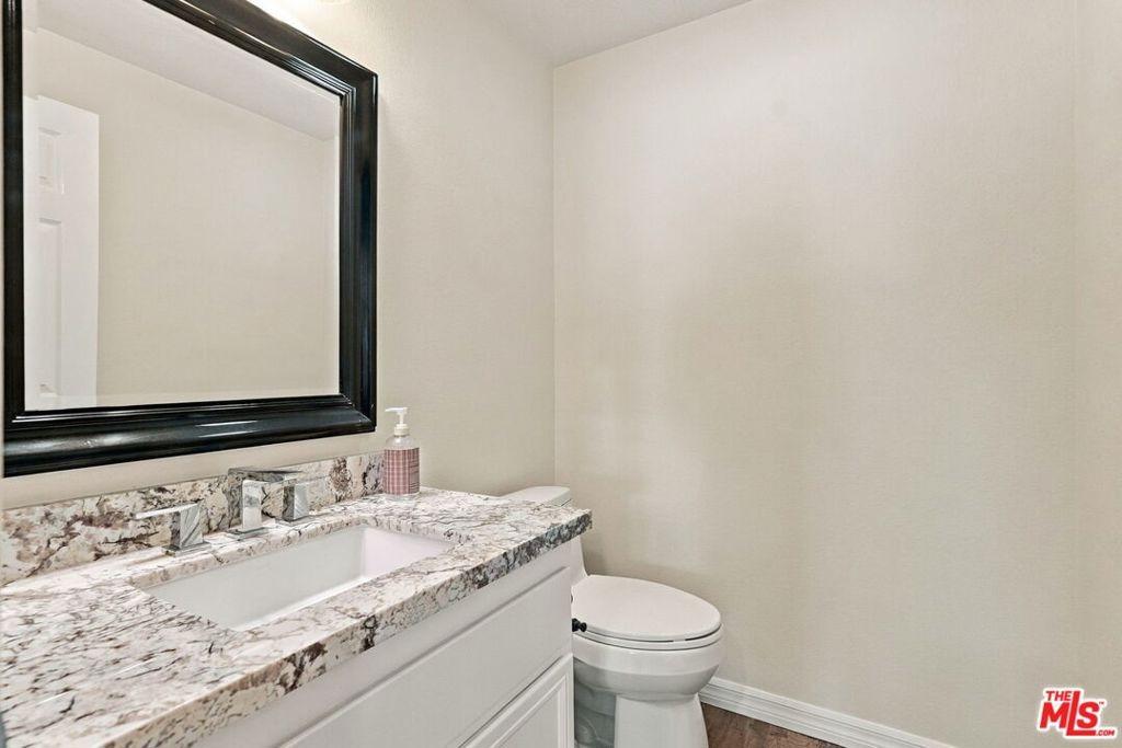 Lone Star Way, Santa Clarita, CA 91390