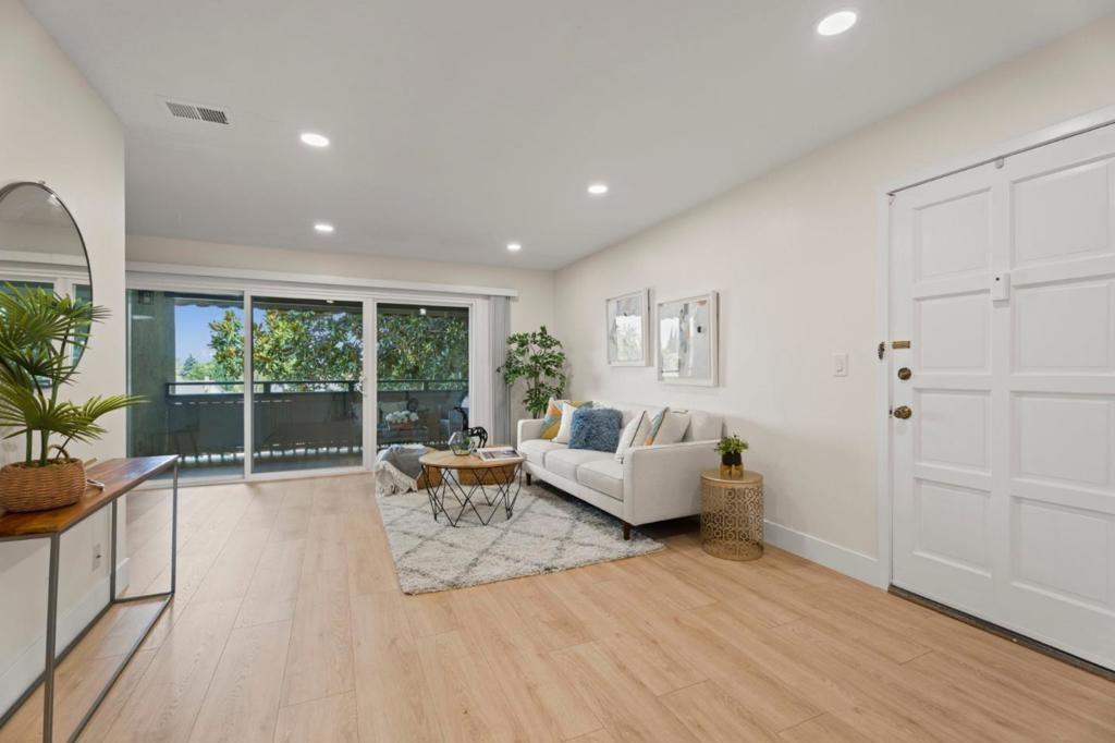 Mauricia Ave, Santa Clara, CA 95051