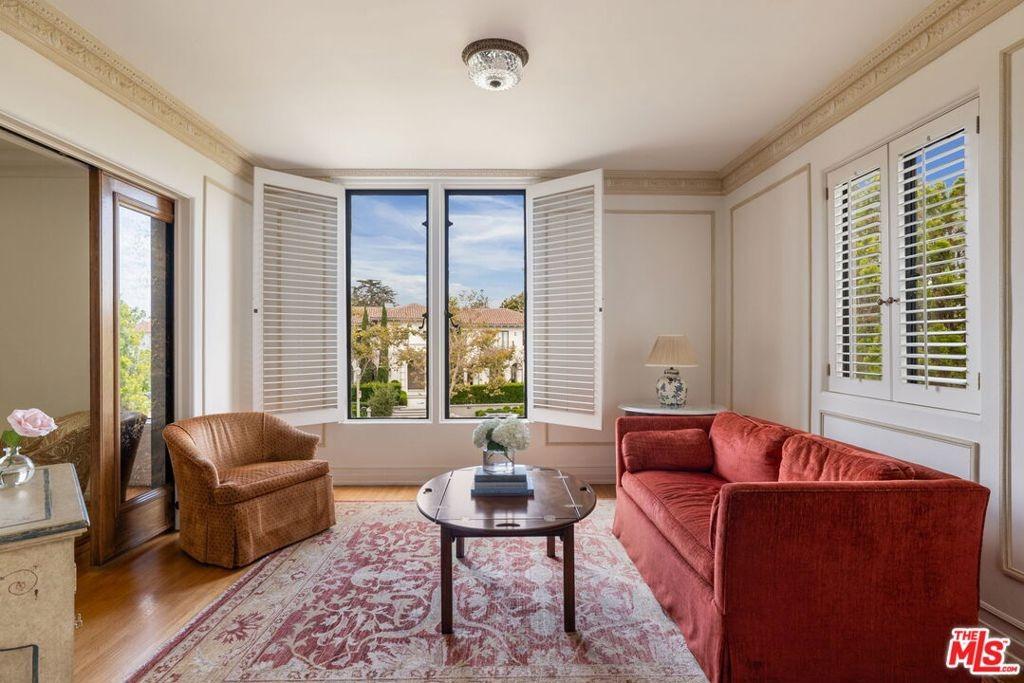 S Hudson Ave, Los Angeles, CA 90004
