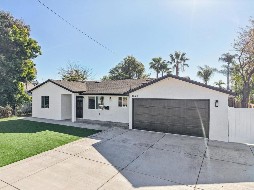 E Madison Ave, El Cajon, CA 92019