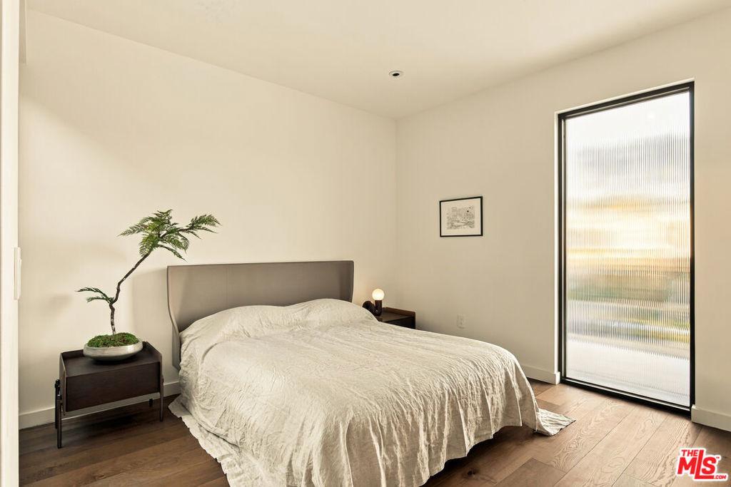 Le Bourget Ave, Culver City, CA 90232