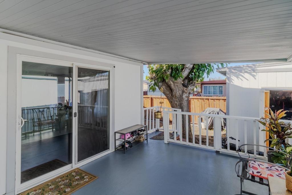Woodside Ave, Santee, CA 92071