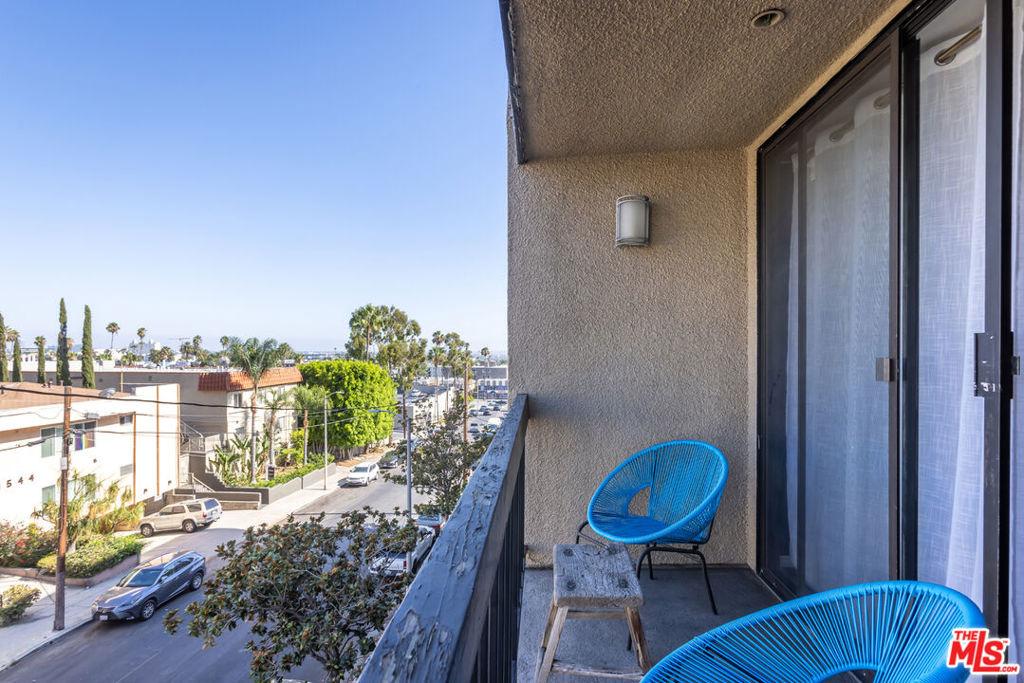Hawthorn Ave, Los Angeles, CA 90046