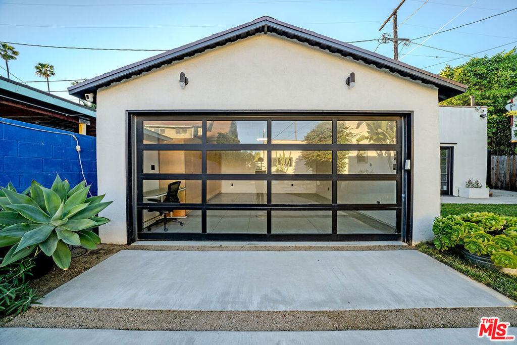 S Kingsley Dr, Los Angeles, CA 90004
