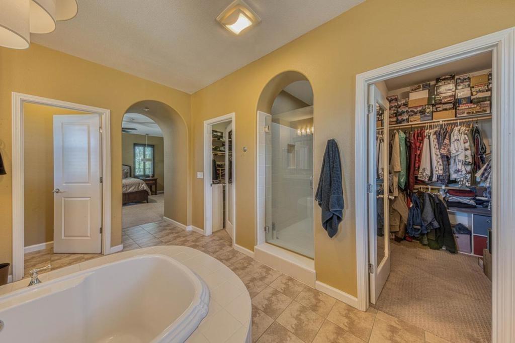 Eagle Ridge Dr, Gilroy, CA 95020