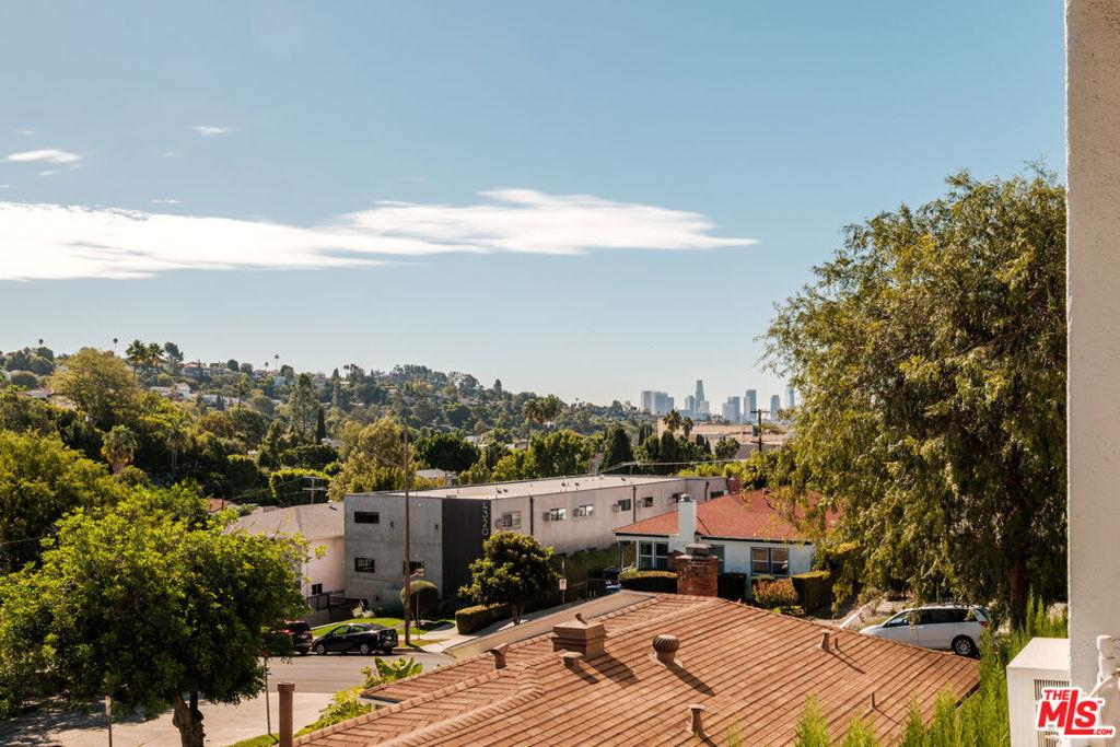Finley Ave, Los Angeles, CA 90027