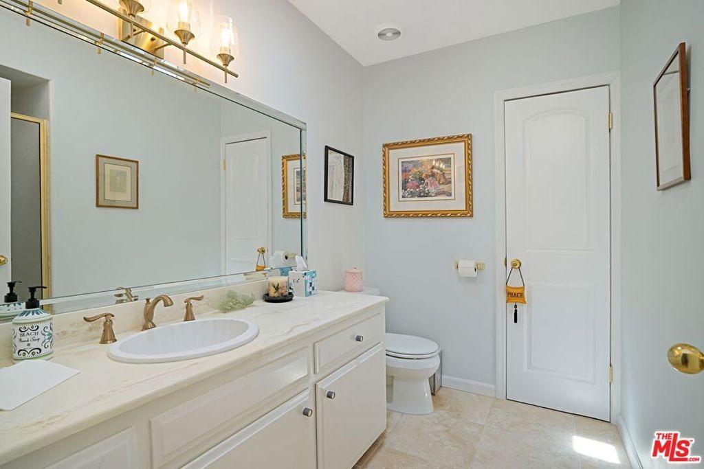 Clifton Way, Beverly Hills, CA 90210