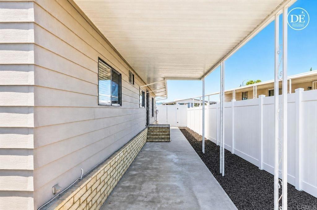 Via Playa Del Rey, Murrieta, CA 92563