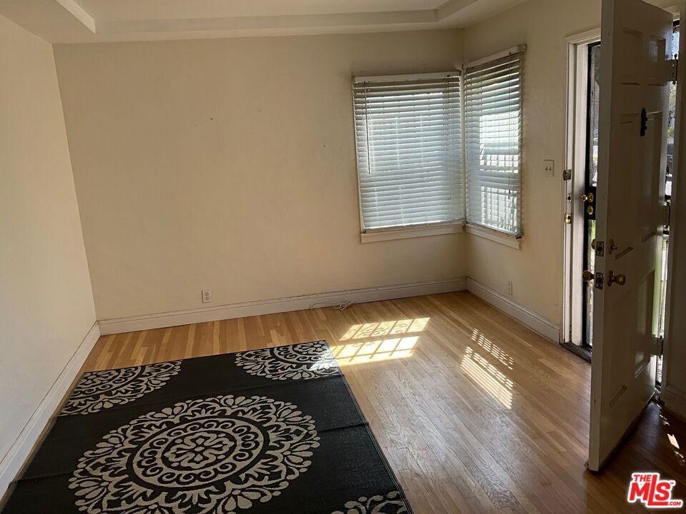 Cimarron St, Los Angeles, CA 90018