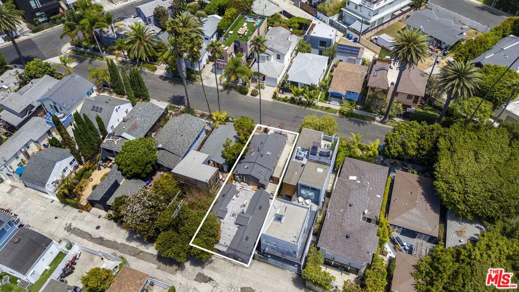 Beach Ave, Venice, CA 90291