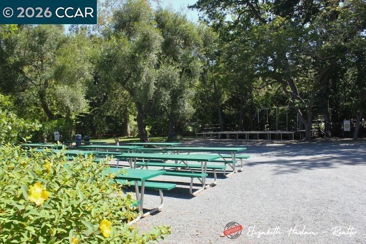 Ptarmigan Dr, Walnut Creek, CA 94595