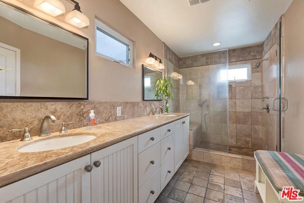 Tellefson Rd, Culver City, CA 90230