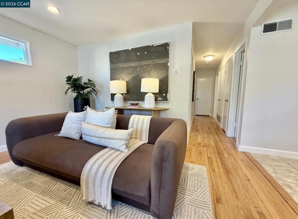 Sassel Ave, Concord, CA 94518