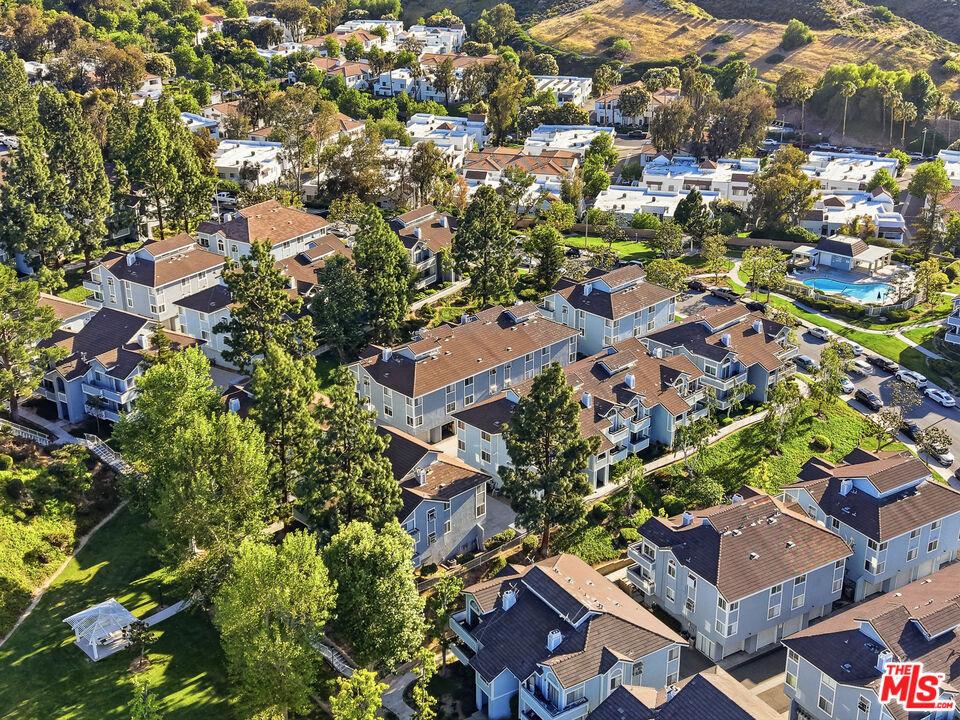 Claudette St, Canyon Country, CA 91351