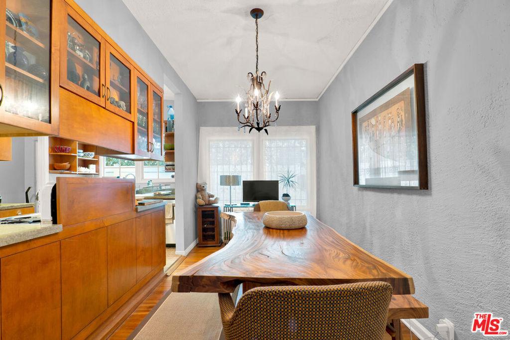 N Citrus Ave, Los Angeles, CA 90038
