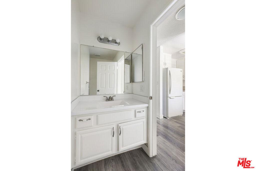 W Dryden St, Glendale, CA 91202