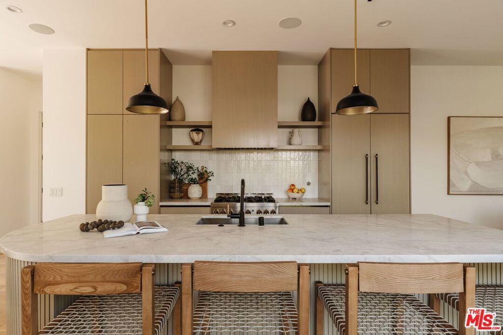 Rubens Ave, Los Angeles, CA 90066