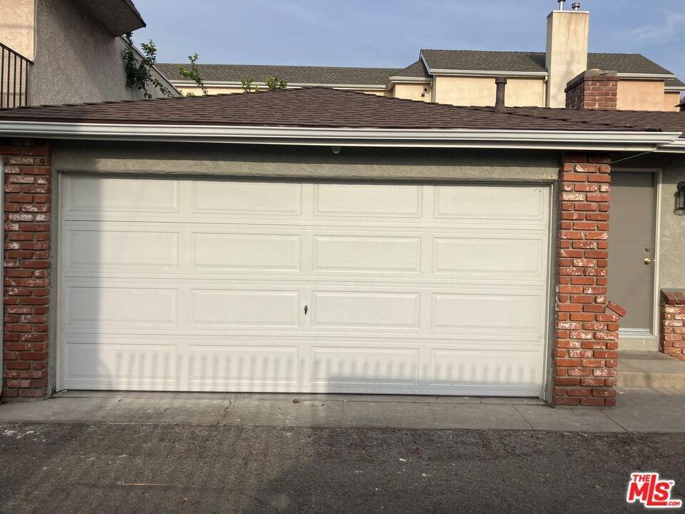W Ash Ave, Burbank, CA 91502