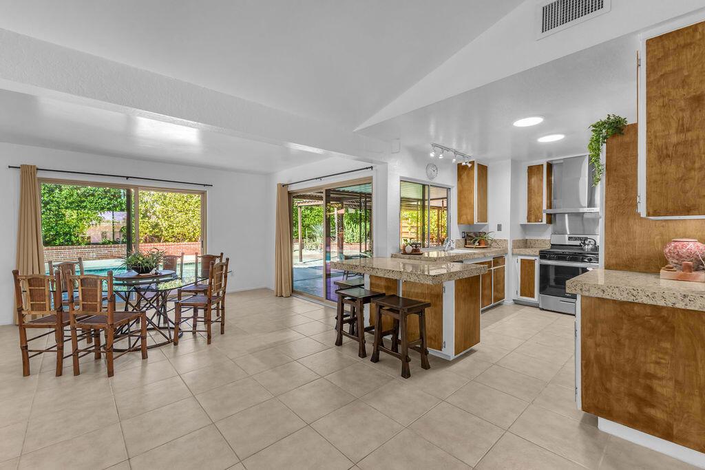 Halgar Rd, Rancho Mirage, CA 92270