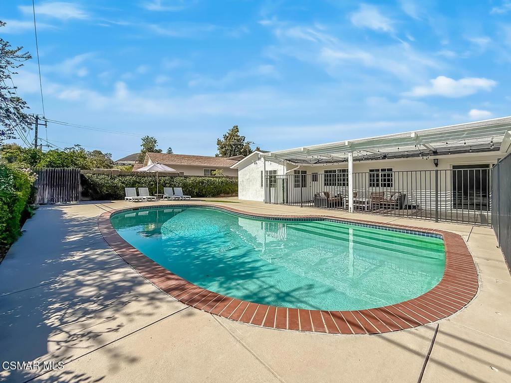 Greenfield St, Thousand Oaks, CA 91360
