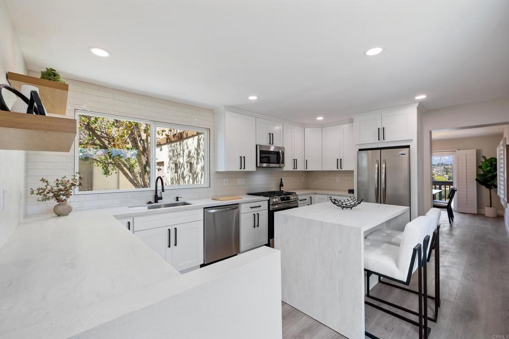 Otay Lakes Rd, Chula Vista, CA 91913