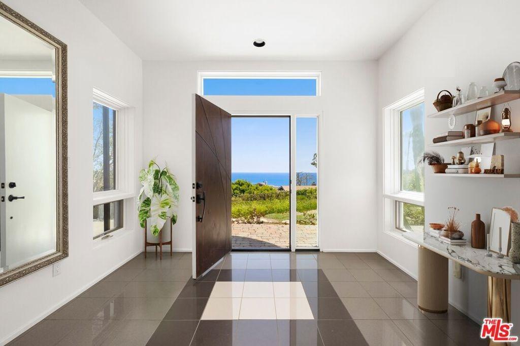 Cliffside Dr, Malibu, CA 90265