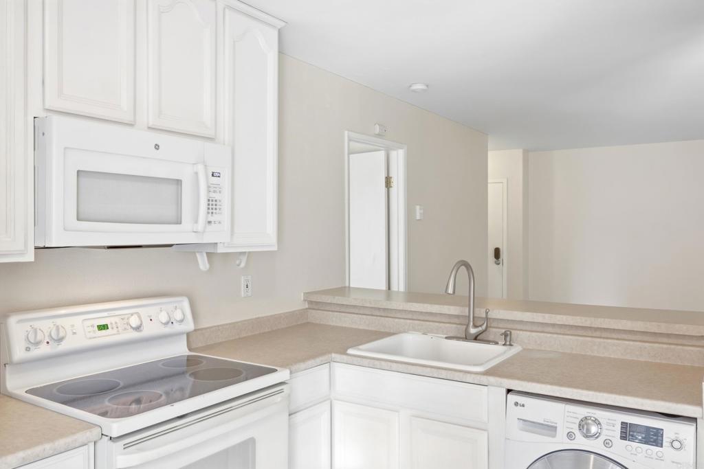 Parkway Dr, La Mesa, CA 91942