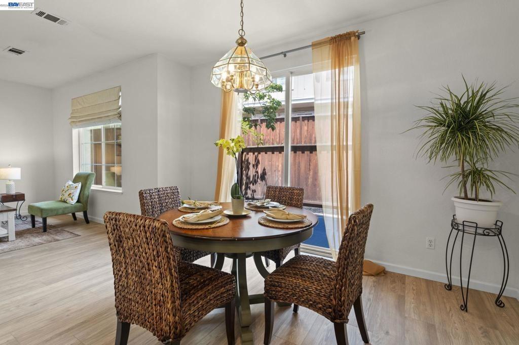 Ian Ln, Dublin, CA 94568