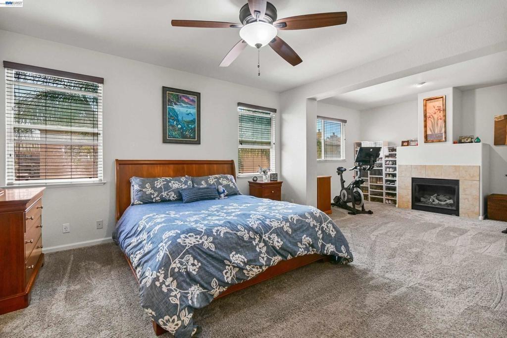 Olivia Ct, Tracy, CA 95377