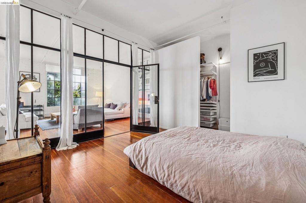 4th Ave, Oakland, CA 94606