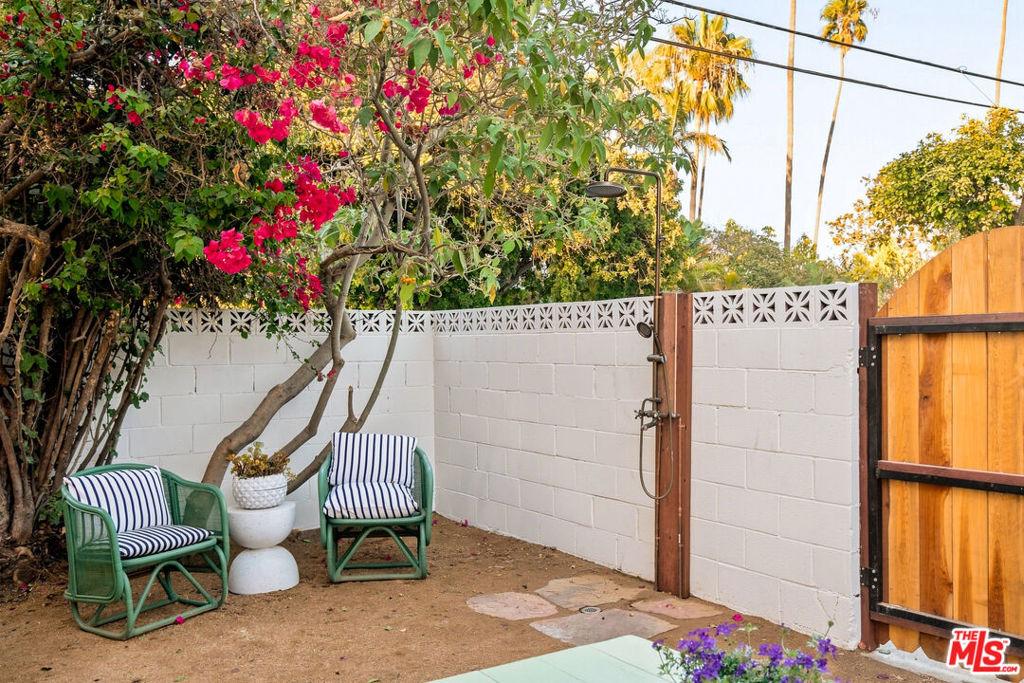 Linden Ave, Venice, CA 90291