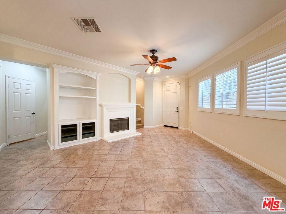 Cowboy Ct, Valencia, CA 91354