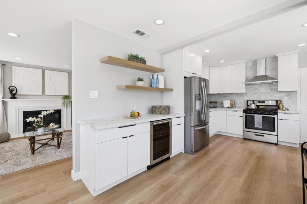 E Hillsdale Blvd, San Mateo, CA 94403