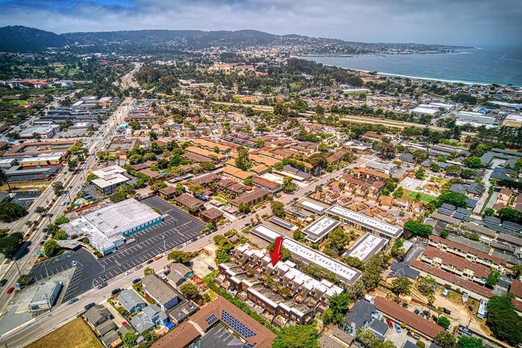 Dela Vina Ave, Monterey, CA 93940