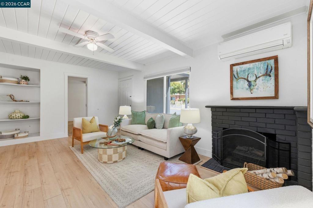 Overhill Rd, Concord, CA 94520
