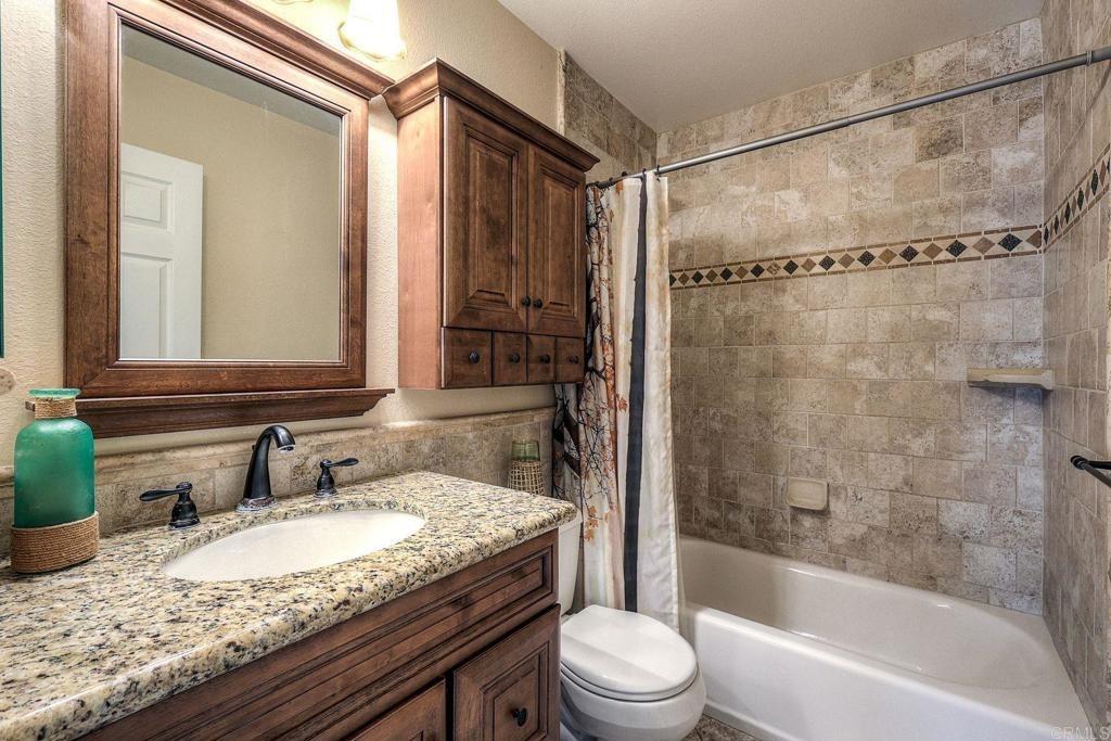 Hawk Ln, El Cajon, CA 92020