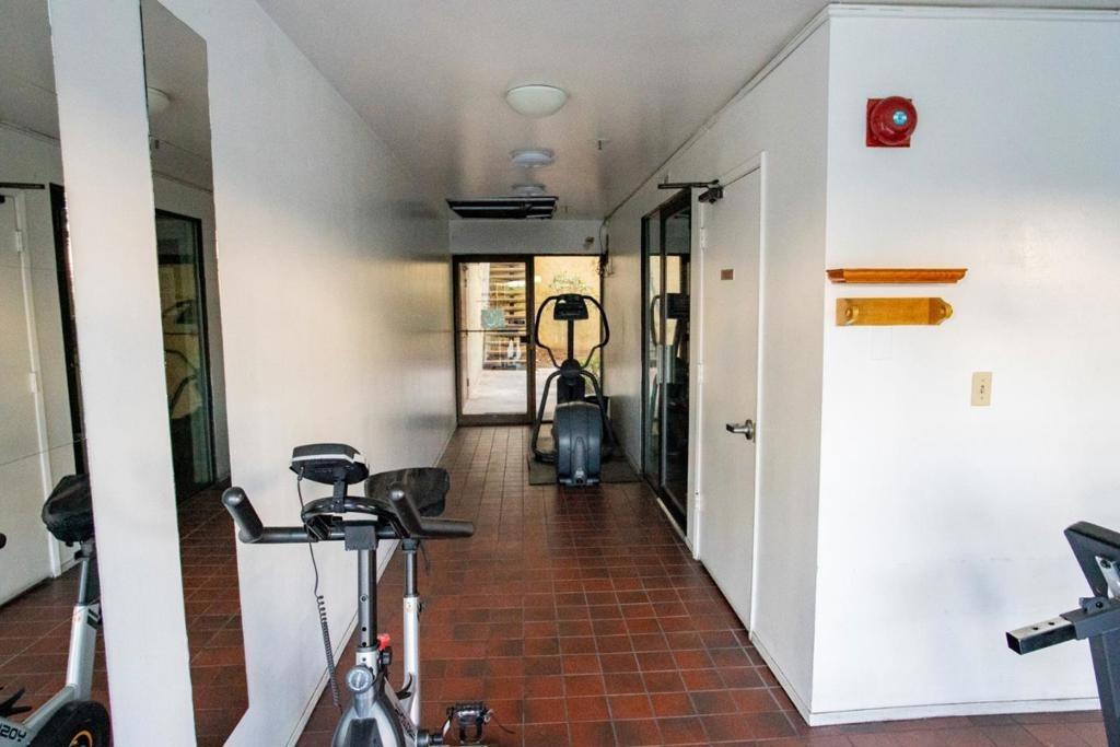 Agnew Rd, Santa Clara, CA 95054