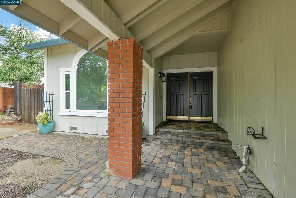 Bittercreek Dr, Folsom, CA 95630