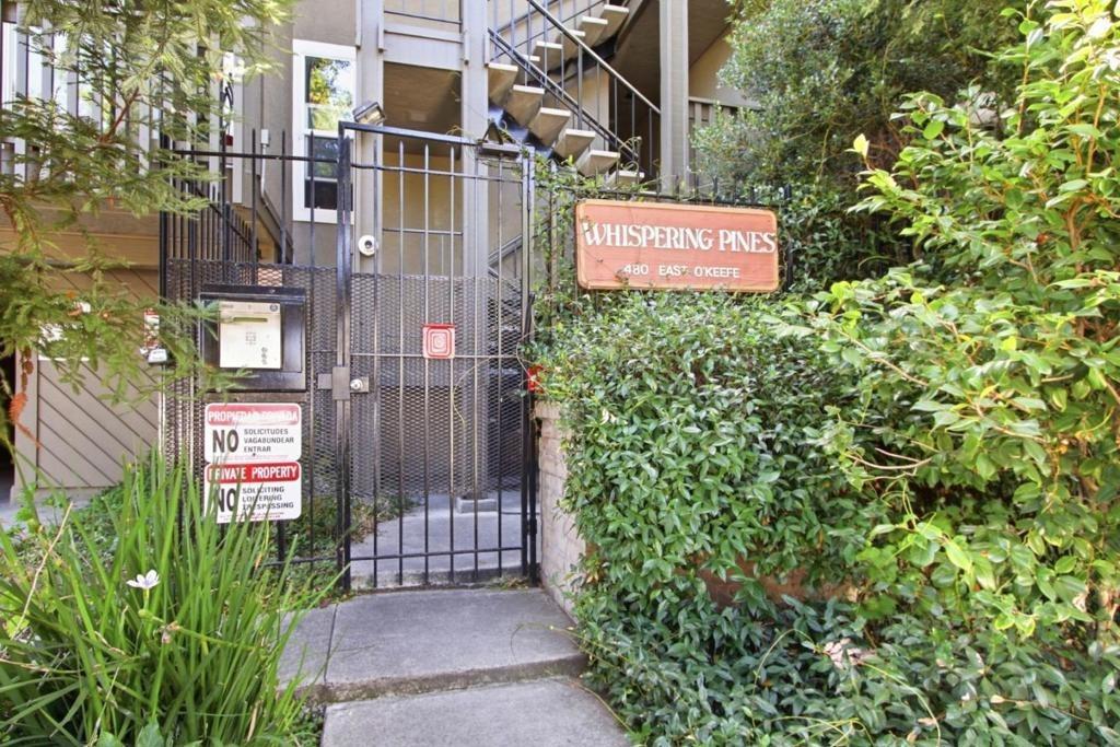 E Okeefe St, East Palo Alto, CA 94303