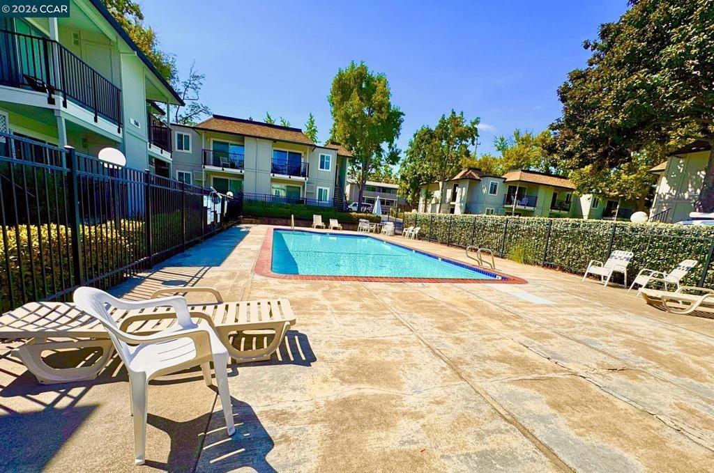 Sunnyvale Ave, Walnut Creek, CA 94597