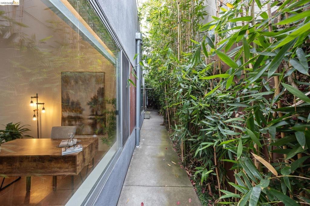 10th St, Berkeley, CA 94710