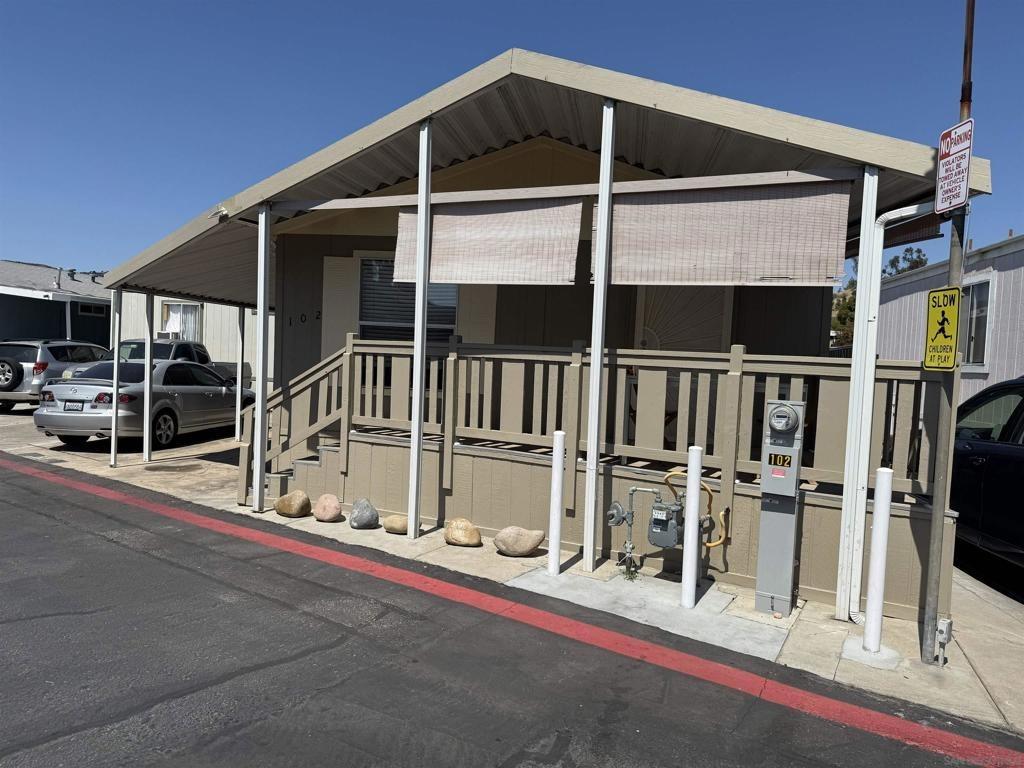 E Bradley Ave, El Cajon, CA 92021