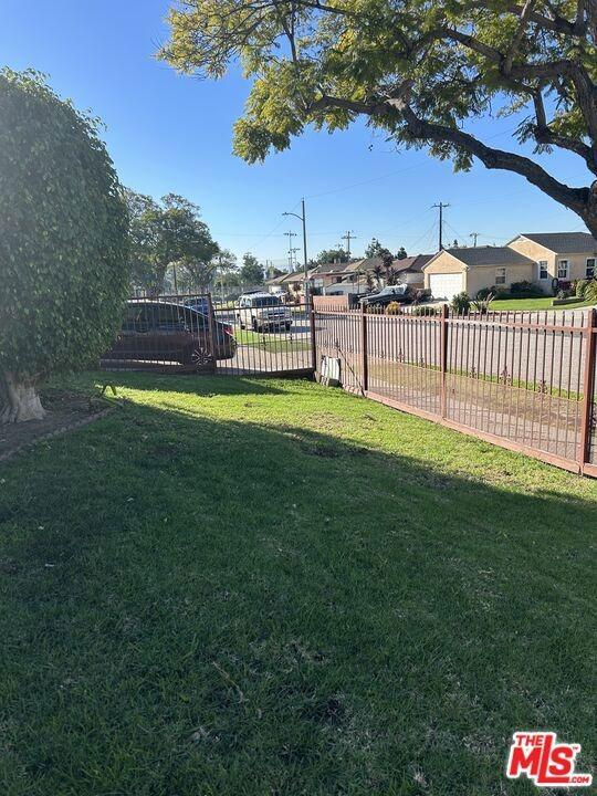 Daleside Ave, Hawthorne, CA 90250