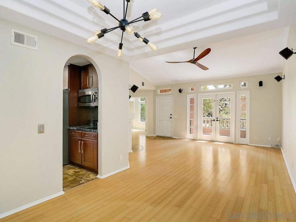 Cameo Dr, Oceanside, CA 92056