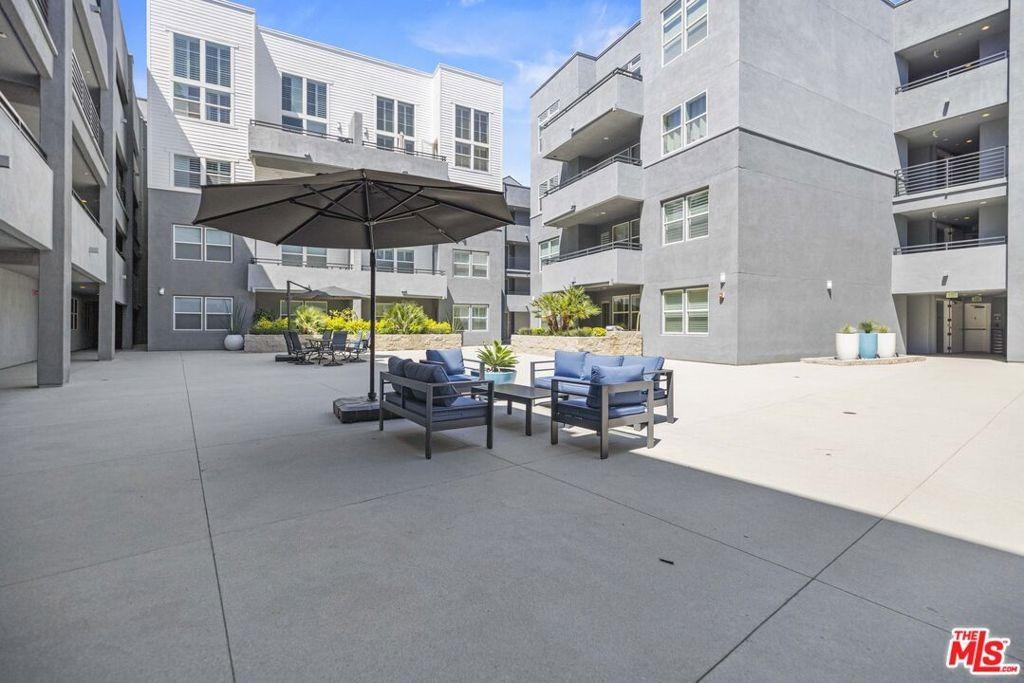 Playa Vista Dr, Playa Vista, CA 90094