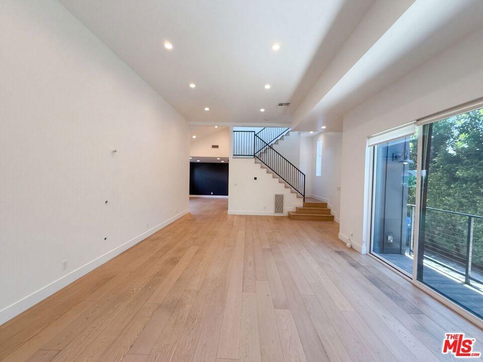 Dallas St, Los Angeles, CA 90031