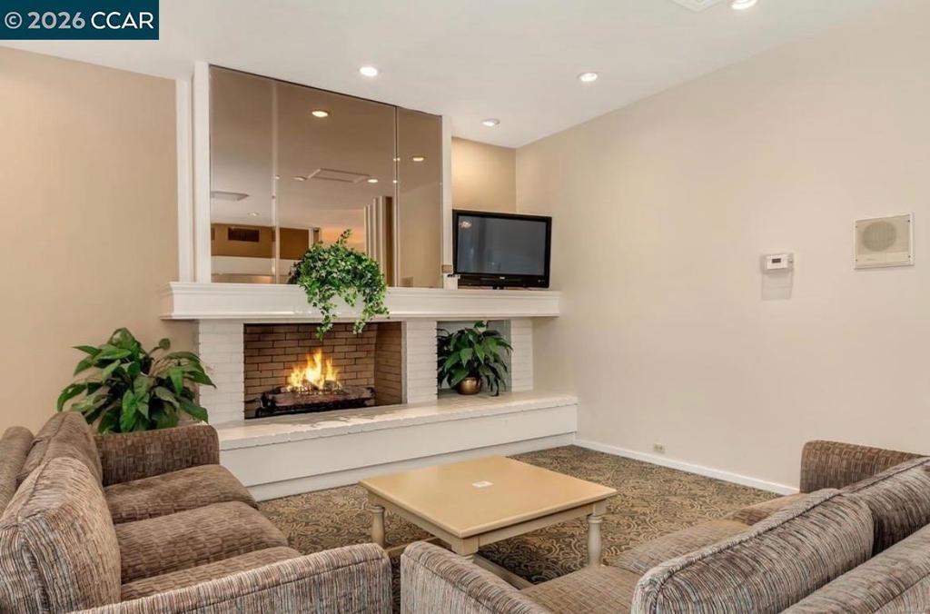 Walker Ave, Walnut Creek, CA 94596
