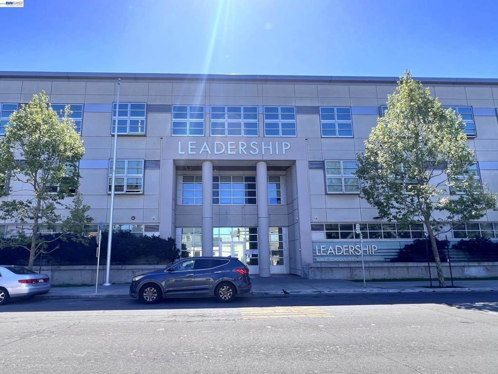8th St, Richmond, CA 94801