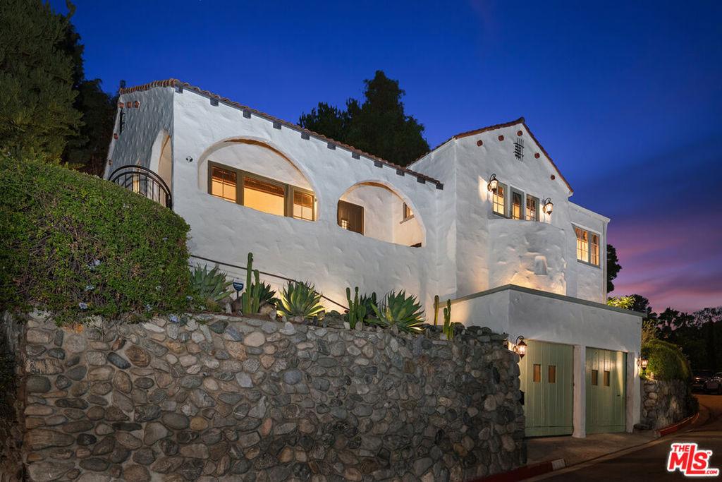 Oberlin Dr, Glendale, CA 91205