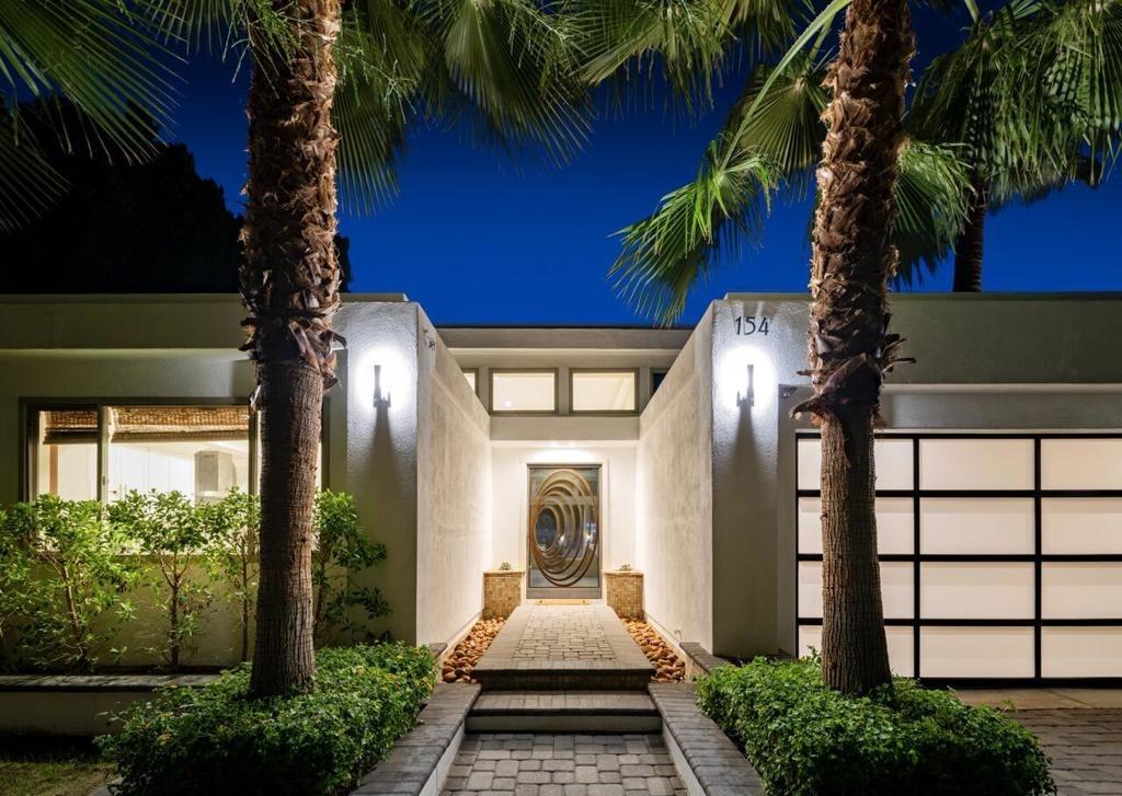 E Ocotillo Ave, Palm Springs, CA 92264